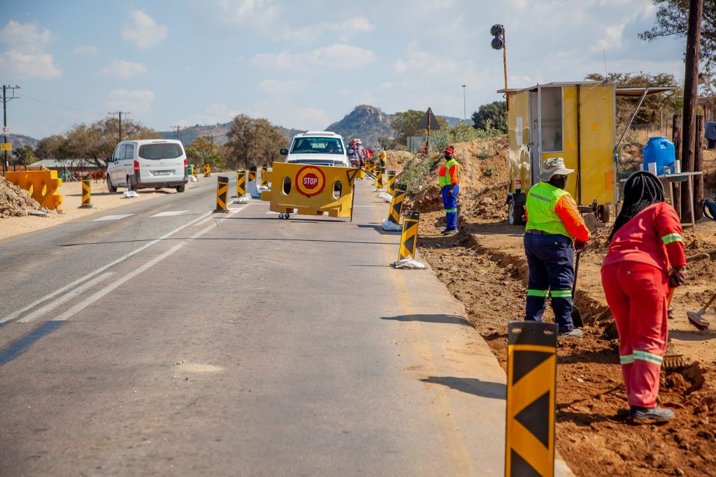 r81 section 1 ga sekgopo road texture road bridge construction site road sign moving vehicle stop and go 1 scaled